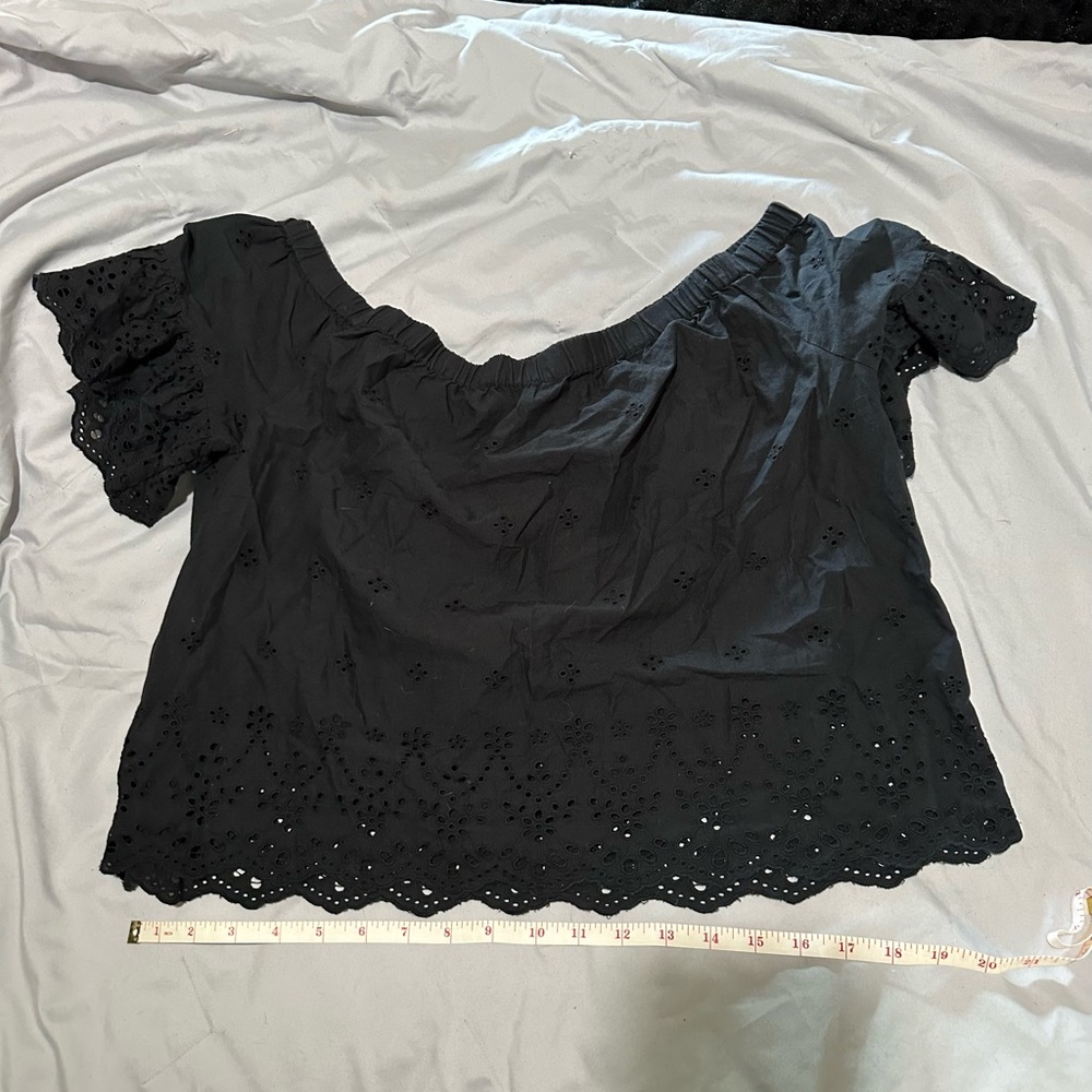 Black Madewell Black Off Shoulder Eyelet Short Sleeve Top Sz L